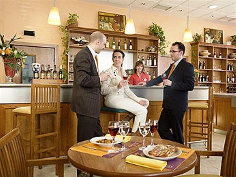 B&B Hotel Zaragoza Centro Eksteriør bilde